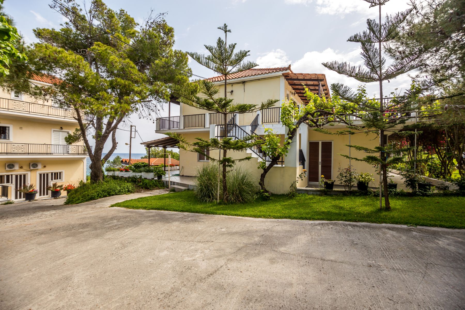 Arvanitakis studios and apartments tragaki